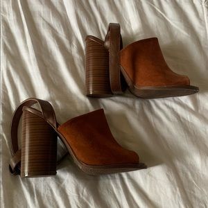 Cute Brown Heel